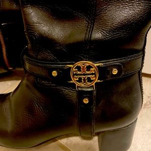 EUC Tory Burch boots size 8